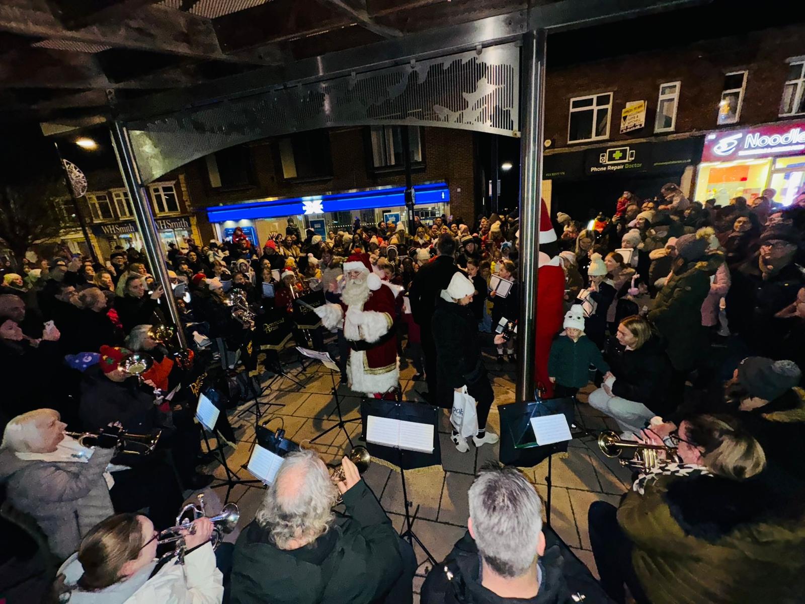 Christmas Lights Switch On Band