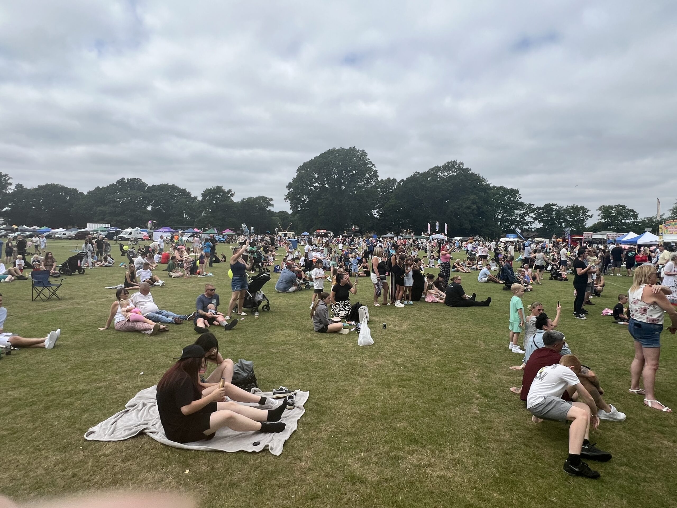 Jubilee Fete Crowds