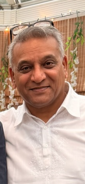 Photo of Husky aPhoto of Husky